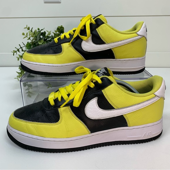 Nike Air Force 1 Men’s Sneaker Black and Gold Yellow Size 11.5 - Picture 2 of 14